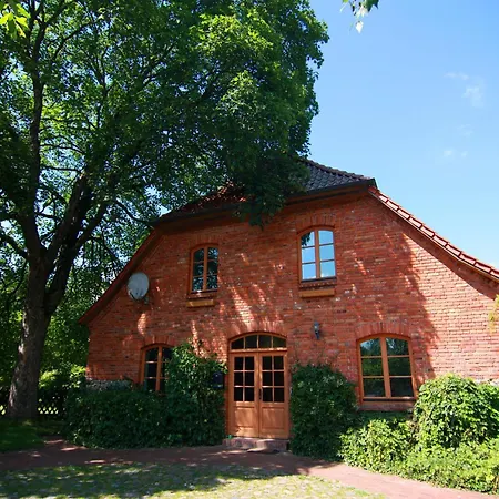 Mansion In With Terrace, Garden, Bbq, Pond, Bicycles Gressow