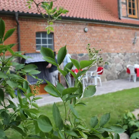 Prázdninový dům Mansion In With Terrace, Garden, Bbq, Pond, Bicycles Gressow